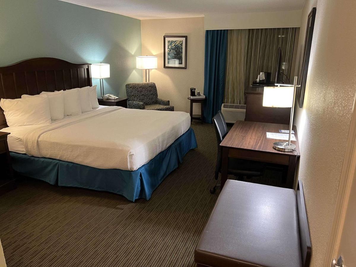 Best Western Williamsburg Historic District Bagian luar foto